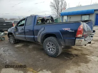 2005 Toyota Tacoma with VIN 5TEUU42N75Z069152, listed as a Copart auction lot 45489785 with 113,114 mi miles and Salvage Title. Bid and sale history available at DreamBid. Image 2.