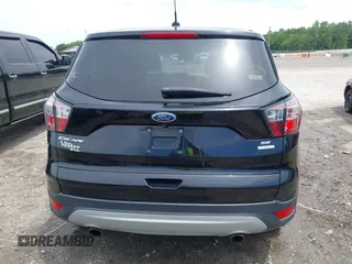 2017 Ford Escape SE с VIN 1FMCU0G94HUB67886, выставлен на аукционе IAAI как лот 42297137 с пробегом 193 600 миль миль и . История ставок и продаж доступна на DreamBid. Изображение 16.