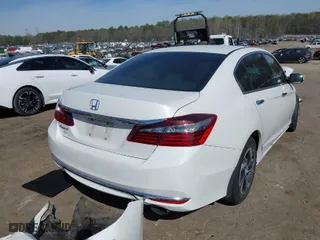 2017 Honda Accord Sedan LX with VIN 1HGCR2F39HA079885, listed as a IAAI auction lot 41825296 with 174,193 mi miles. Bid and sale history available at carsss.com. Image 4.