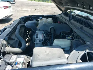 2007 GMC Sierra 1500 SL with VIN 2GTEC13V571149075, listed as a IAAI auction lot 42813054 with 184,847 mi miles and . Bid and sale history available at DreamBid. Image 13.