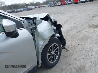 2020 Mitsubishi Eclipse Cross ES z VIN JA4AS3AA4LZ014128, wystawiony jako IAAI lot #42053759 z przebiegiem 72 825 mil mil oraz . Historia ofert i sprzedaży dostępna na DreamBid. Obrazek 17.
