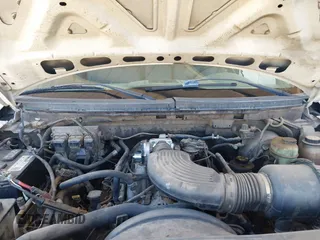 2005 Ford F-150 STX with VIN 1FTRX14W55FA03147, listed as a IAAI auction lot 42455231 with 210,999 mi miles and . Bid and sale history available at DreamBid. Image 10.