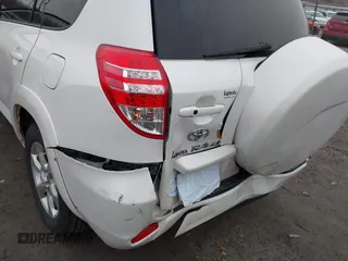 2010 Toyota RAV4 Ltd with VIN 2T3DF4DV2AW025752, listed as a IAAI auction lot 41501570 with 227,271 mi miles. Bid and sale history available at carsss.com. Image 6.