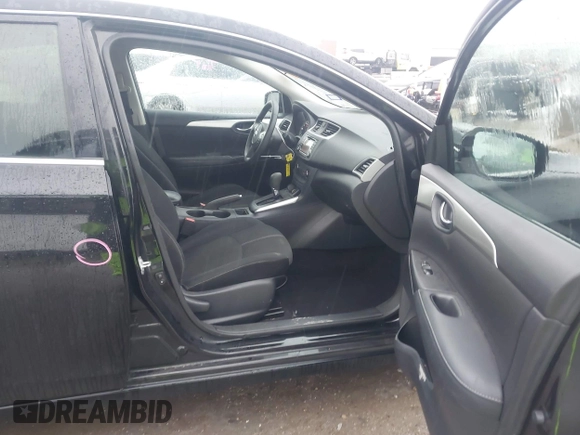 2018 Nissan Sentra S z VIN 3N1AB7AP6JY252378, wystawiony jako IAAI lot #42183882 z przebiegiem 121 473 mil mil oraz . Historia ofert i sprzedaży dostępna na DreamBid. Obrazek 5.