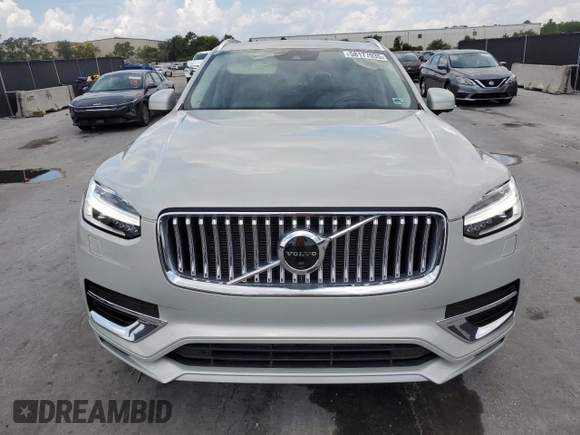 2021 Volvo XC90 Inscription Expression with VIN YV4BR00L5M1756476, listed as a Copart auction lot 58177035 with 45,699 mi miles and Salvage title. Bid and sale history available at DreamBid. Image 5.