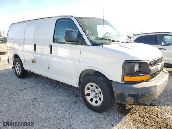 2009 Chevrolet Express Cargo Van with VIN 1GCFG15X091142292, listed as a Copart auction lot 81156654 with 119,591 mi miles and Clean Title. Bid and sale history available at carsss.com. Image 4.