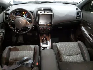 2024 Mitsubishi Outlander S z VIN JA4ARUAU5RU020571, wystawiony jako Copart lot #51096995 z przebiegiem 1 491 mil mil oraz Czysty tytuł • Clean title. Historia ofert i sprzedaży dostępna na DreamBid. Obrazek 8.