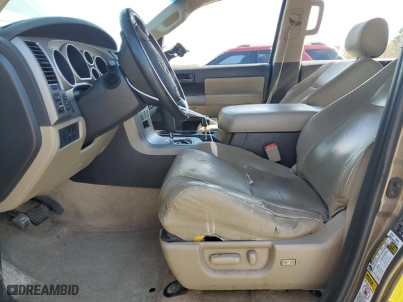 2010 Toyota Sequoia SR5 with VIN 5TDZY5G12AS026075, listed as a Copart auction lot 50845875 with 199,439 mi miles and Salvage Title. Bid and sale history available at carsss.com. Image 7.