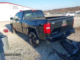 2016 GMC Sierra 1500 with VIN 1GTV2LEC0GZ391483, listed as a IAAI auction lot 40929571 with 106,106 mi miles and . Bid and sale history available at carsss.com. Image 3.