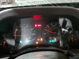 2008 Jeep Wrangler Unlimited X с VIN 1J4GA39128L632897, выставлен на аукционе Copart как лот 55282115 с пробегом 167 844 миль миль и Списание • Salvage title. История ставок и продаж доступна на DreamBid. Изображение 9.