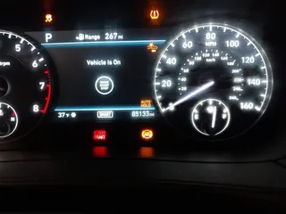 2018 Genesis G90 5.0L Ultimate with VIN KMHG54JH7JU038472, listed as a IAAI auction lot 41300699 with 85,133 mi miles. Bid and sale history available at carsss.com. Image 7.