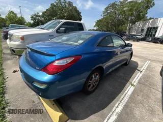 2008 Toyota Solara SE z VIN 4T1CE30P98U764166, wystawiony jako Copart lot #60224705 z przebiegiem 200 217 mil mil oraz Czysty tytuł • Clean title. Historia ofert i sprzedaży dostępna na DreamBid. Obrazek 4.