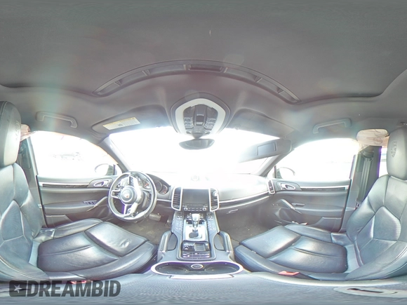 2017 Porsche Cayenne z VIN WP1AA2A20HKA80248, wystawiony jako Copart lot #56482555 z przebiegiem Nie podano mil oraz Szkoda całkowita • Salvage title. Historia ofert i sprzedaży dostępna na DreamBid. Obrazek 14.