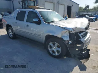 2013 Chevrolet Avalanche LT with VIN 3GNTKFE7XDG326137, listed as a Copart auction lot 50579385 with 116,985 mi miles and Salvage Title. Bid and sale history available at DreamBid. Image 4.