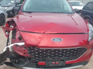 2022 Ford Escape SE with VIN 1FMCU9G6XNUA04939, listed as a IAAI auction lot 42531335 with 45,129 mi miles and . Bid and sale history available at DreamBid. Image 17.