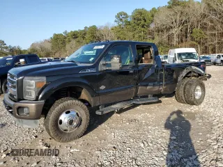 2015 Ford F-350 Lariat with VIN 1FT8W3DT3FEB28770, listed as a Copart auction lot 43983105 with 112,762 mi miles and Salvage title. Bid and sale history available at DreamBid. Image 1.
