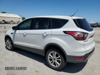 2017 Ford Escape SE z VIN 1FMCU0G9XHUC38315, wystawiony jako Copart lot #50998095 z przebiegiem 81 110 mil mil oraz Czysty tytuł • Clean title. Historia ofert i sprzedaży dostępna na DreamBid. Obrazek 2.