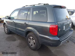2005 Honda Pilot EX-L with NAVI with VIN 2HKYF187X5H514571, listed as a IAAI auction lot 41746538 with 276,994 mi miles. Bid and sale history available at carsss.com. Image 3.