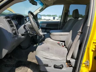 2007 Dodge 1500 SLT z VIN 1D7HA18P37S273039, wystawiony jako Copart lot #58446045 z przebiegiem 276 963 mil mil oraz Czysty tytuł • Clean title. Historia ofert i sprzedaży dostępna na DreamBid. Obrazek 7.