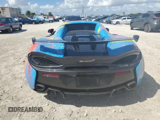 2019 McLaren 570S z VIN SBM13FAA9KW006456, wystawiony jako Copart lot #77400754 z przebiegiem Nie podano mil oraz Nie do naprawy. Historia ofert i sprzedaży dostępna na DreamBid. Obrazek 6.