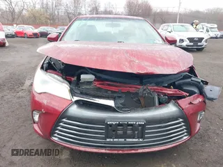 2015 Toyota Camry XLE with VIN 4T1BF1FK8FU983576, listed as a IAAI auction lot 41910503 with 62,941 mi miles. Bid and sale history available at carsss.com. Image 17.