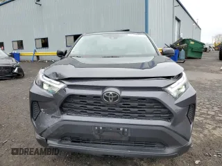 2023 Toyota RAV4 LE z VIN 2T3F1RFV6PW382944, wystawiony jako Copart lot #46296265 z przebiegiem 16 668 mil mil oraz Szkoda całkowita • Salvage title. Historia ofert i sprzedaży dostępna na DreamBid. Obrazek 5.