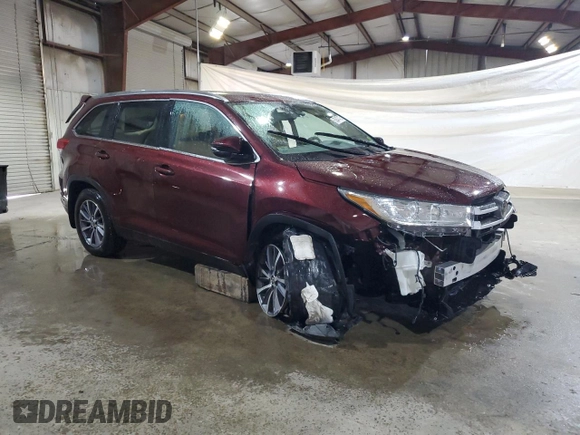 2019 Toyota Highlander SE z VIN 5TDJZRFH8KS918297, wystawiony jako Copart lot #53847475 z przebiegiem 50 672 mil mil oraz Szkoda całkowita • Salvage title. Historia ofert i sprzedaży dostępna na DreamBid. Obrazek 4.