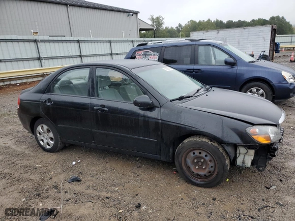 2009 Kia Spectra EX with VIN KNAFE221195651700, listed as a Copart auction lot 72025444 with 189,967 mi miles and Clean Title. Bid and sale history available at carsss.com. Image 4.