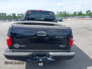 2000 Ford F-150 XL z VIN 2FTRX07L9YCA98355, wystawiony jako IAAI lot #42123587 z przebiegiem 191 000 mil mil oraz . Historia ofert i sprzedaży dostępna na DreamBid. Obrazek 16.