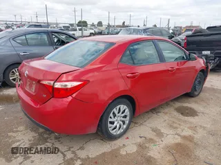 2018 Toyota Corolla L z VIN 5YFBURHE6JP755257, wystawiony jako IAAI lot #42155481 z przebiegiem 79 138 mil mil oraz . Historia ofert i sprzedaży dostępna na DreamBid. Obrazek 4.