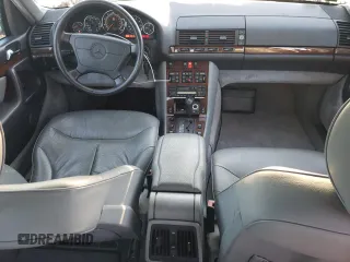 1995 Mercedes-Benz S 320 z VIN WDBGA33E4SA247764, wystawiony jako Copart lot #72717434 z przebiegiem 114 034 mil mil oraz Tytuł czysty. Historia ofert i sprzedaży dostępna na DreamBid. Obrazek 8.