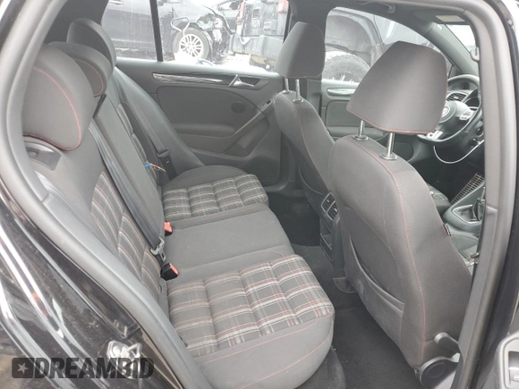 2011 Volkswagen GTI w/Sunroof & Navi PZEV z VIN WVWGD7AJ8BW312571, wystawiony jako Copart lot #45567945 z przebiegiem 155 022 mil mil oraz Szkoda całkowita • Salvage title. Historia ofert i sprzedaży dostępna na DreamBid. Obrazek 10.