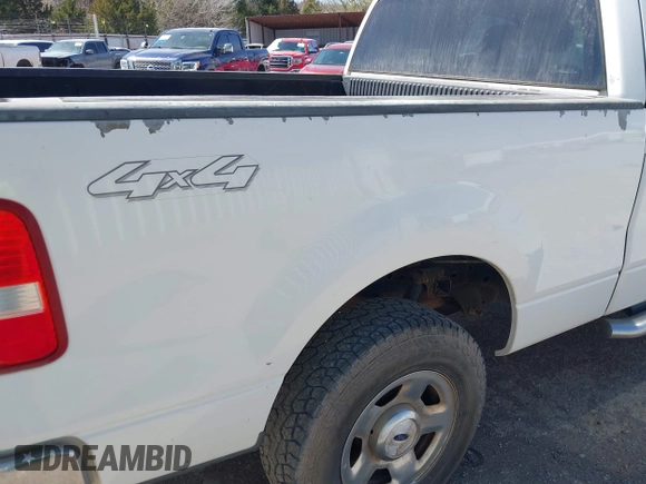 2004 Ford F-150 XLT с VIN 1FTPX14534FA03581, выставлен на аукционе IAAI как лот 41771771 с пробегом 170 083 миль миль и . История ставок и продаж доступна на DreamBid. Изображение 13.