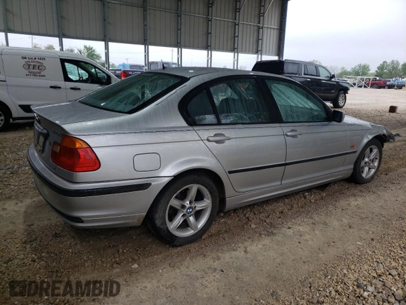 2000 BMW 3 Series 323i with VIN WBAAM3348YFP73443, listed as a Copart auction lot 54165575 with 334,761 mi miles and Salvage title. Bid and sale history available at DreamBid. Image 3.