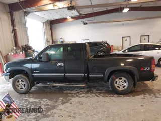 2002 Chevrolet Silverado 1500 LT with VIN 2GCEK19T521134772, listed as a IAAI auction lot 41483555 with 201,963 mi miles and . Bid and sale history available at DreamBid. Image 14.