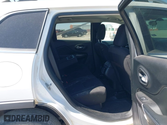 2019 Jeep Cherokee Latitude with VIN 1C4PJLCB9KD285111, listed as a IAAI auction lot 42044469 with 123,947 mi miles and . Bid and sale history available at DreamBid. Image 8.