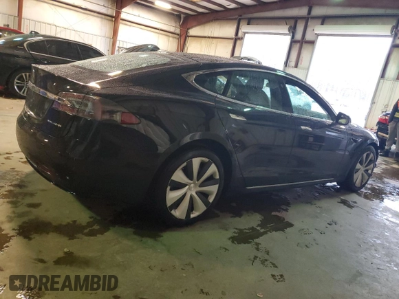 2021 Tesla Model S Long Range Plus z VIN 5YJSA1E20MF424386, wystawiony jako Copart lot #44233075 z przebiegiem 63 769 mil mil oraz Szkoda całkowita • Salvage title. Historia ofert i sprzedaży dostępna na DreamBid. Obrazek 3.