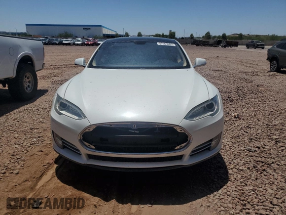 2013 Tesla Model S с VIN 5YJSA1DG5DFP03667, выставлен на аукционе Copart как лот 57685985 с пробегом 87 146 миль миль и Чистый • Clean title. История ставок и продаж доступна на DreamBid. Изображение 5.