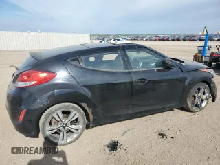 2015 Hyundai Veloster z VIN KMHTC6AD9FU243280, wystawiony jako Copart lot #55833475 z przebiegiem 72 262 mil mil oraz Szkoda całkowita • Salvage title. Historia ofert i sprzedaży dostępna na DreamBid. Obrazek 3.