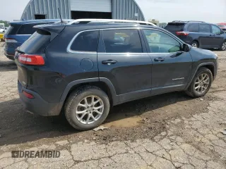 2016 Jeep Cherokee Latitude with VIN 1C4PJMCS6GW256117, listed as a Copart auction lot 59400015 with 152,279 mi miles and Salvage title. Bid and sale history available at DreamBid. Image 3.