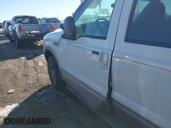 2002 Ford Excursion Limited z VIN 1FMNU43S32ED21966, wystawiony jako IAAI lot #41395015 z przebiegiem 224 696 mil mil oraz . Historia ofert i sprzedaży dostępna na DreamBid. Obrazek 18.