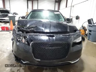 2016 Chrysler 300 Limited with VIN 2C3CCARG4GH208371, listed as a Copart auction lot 52673765 with 159,226 mi miles and Salvage Title. Bid and sale history available at DreamBid. Image 5.