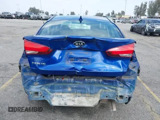 2017 Kia Forte LX with VIN 3KPFK4A74HE160960, listed as a IAAI auction lot 41894868 with 61,501 mi miles. Bid and sale history available at carsss.com. Image 6.