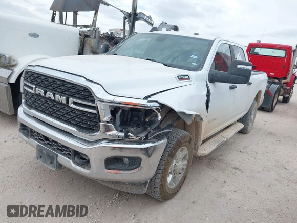 2024 Ram 2500 Big Horn with VIN 3C6UR5DL7RG311210, listed as a IAAI auction lot 42553450 with 43,726 mi miles and . Bid and sale history available at DreamBid. Image 17.