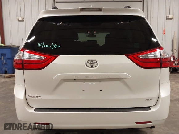 2018 Toyota Sienna XLE Auto Access Seat с VIN 5TDYZ3DC7JS909902, выставлен на аукционе IAAI как лот 42044363 с пробегом 59 283 миль миль и . История ставок и продаж доступна на DreamBid. Изображение 17.
