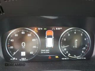 2018 Volvo XC60 Momentum with VIN LYV102RK5JB116738, listed as a Copart auction lot 71602444 with 53,916 mi miles and Salvage title. Bid and sale history available at DreamBid. Image 9.