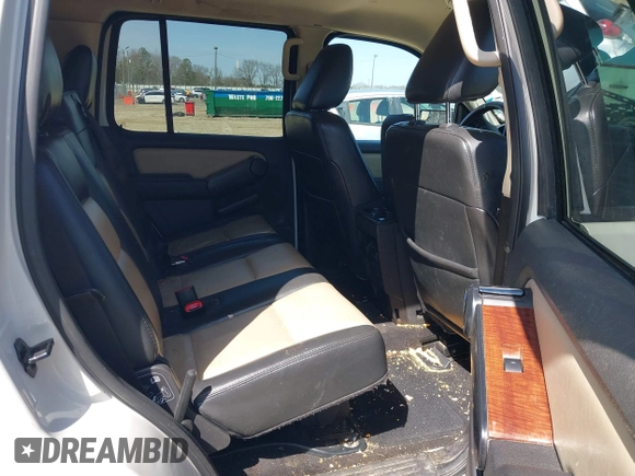 2010 Ford Explorer Eddie Bauer with VIN 1FMEU6EE5AUB13286, listed as a IAAI auction lot 41737633 with 207,341 mi miles. Bid and sale history available at carsss.com. Image 8.