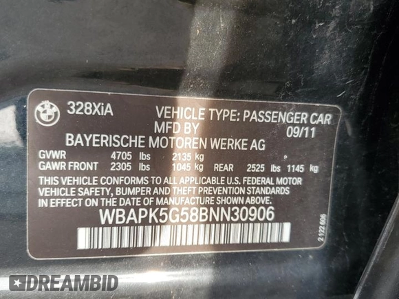 2011 BMW 3 Series 328i xDrive z VIN WBAPK5G58BNN30906, wystawiony jako Copart lot #54120725 z przebiegiem 146 978 mil mil oraz Szkoda całkowita • Salvage title. Historia ofert i sprzedaży dostępna na DreamBid. Obrazek 12.