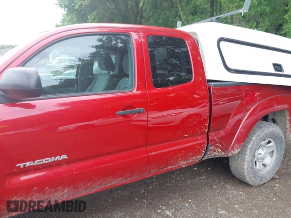 2014 Toyota Tacoma with VIN 5TFUX4EN3EX025837, listed as a IAAI auction lot 42430882 with 234,809 mi miles and . Bid and sale history available at DreamBid. Image 14.