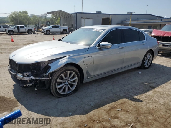 2018 BMW 7 Series 740e xDrive iPerformance with VIN WBA7J2C51JG938447, listed as a Copart auction lot 63021064 with 81,105 mi miles and Salvage Title. Bid and sale history available at carsss.com. Image 1.